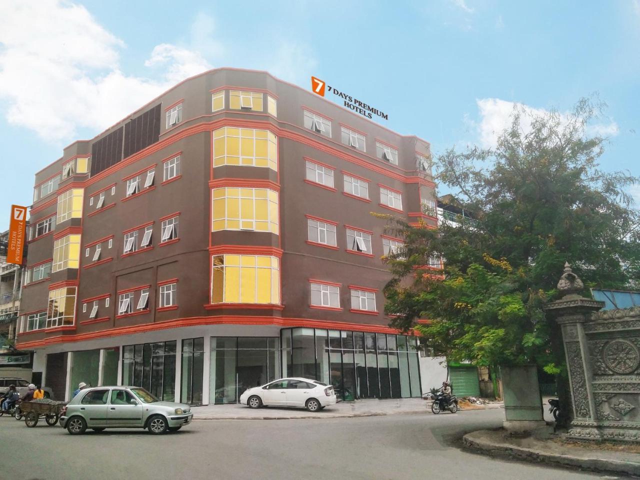 7 Days Premium Hotel Phnom Penh Exterior photo