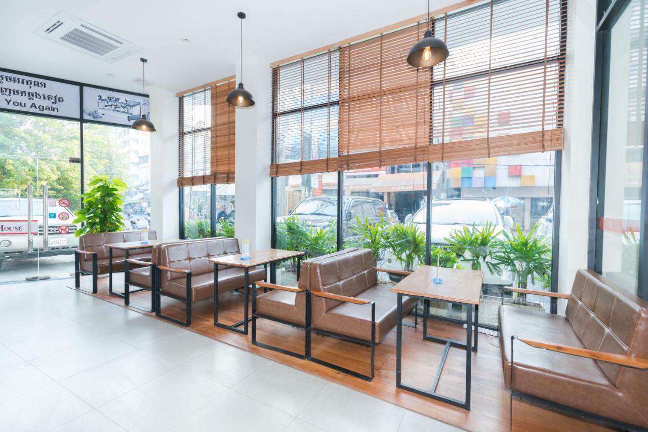 7 Days Premium Hotel Phnom Penh Exterior photo